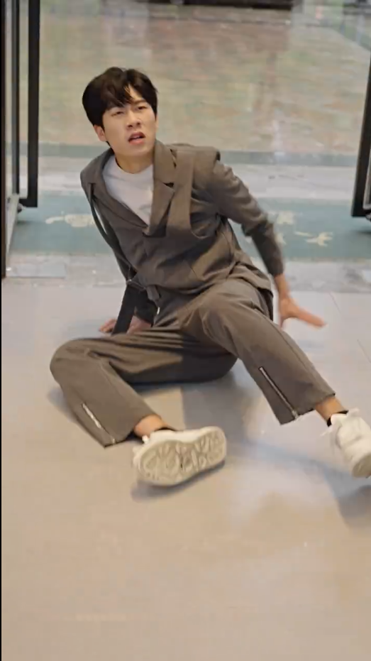 不裝了，姑爺攤牌了(全集)